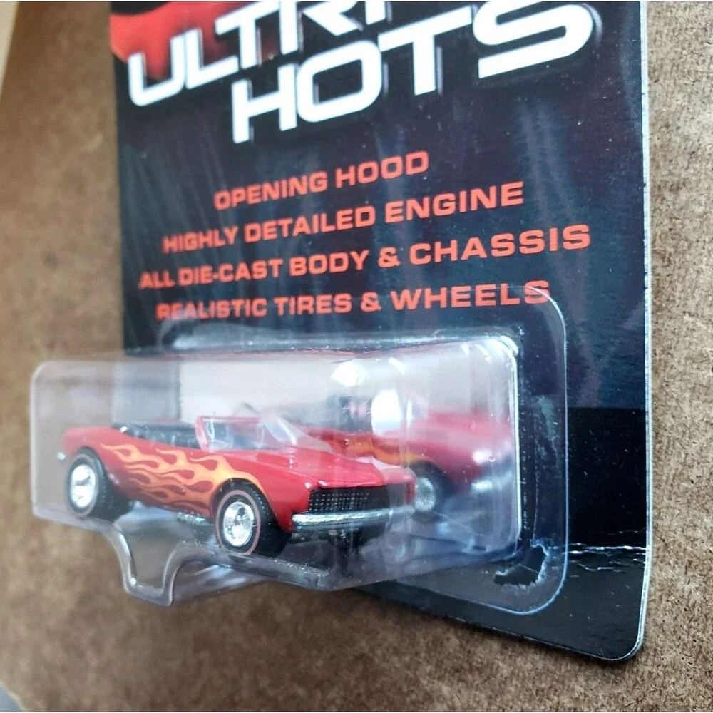 2006 Hot Wheels '67 CAMARO CONVERTIBLE RED #J7157 ZAMAC Base DDRL REAL RIDERS
